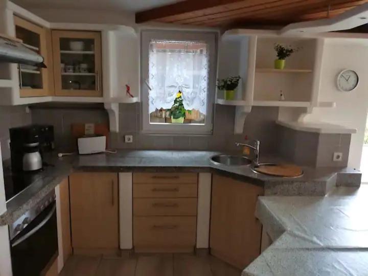 Schoene Ferienwohnung Mit Terrasse Malterdingen Екстериор снимка